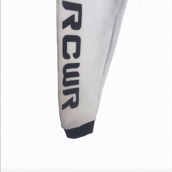 NWT ROCAWEAR Fleece Joggers - Picture 10 of 11